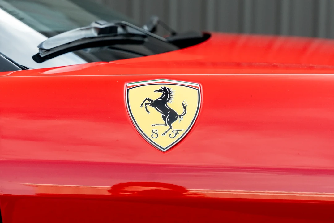 2017 Ferrari California T - Image 13 of 31