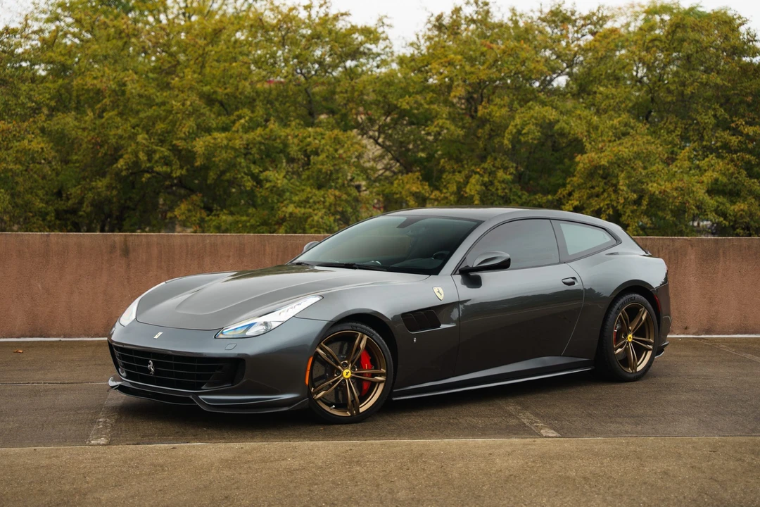 2017 Ferrari GTC4Lusso - Image 4 of 31