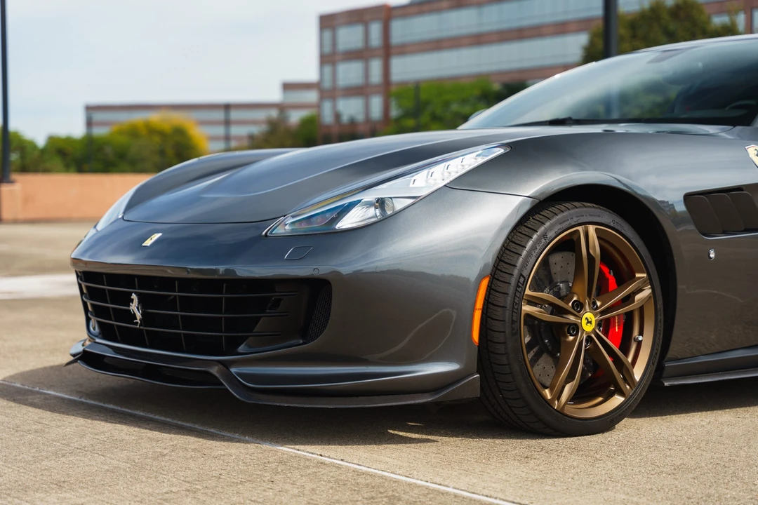2017 Ferrari GTC4Lusso - Image 23 of 31