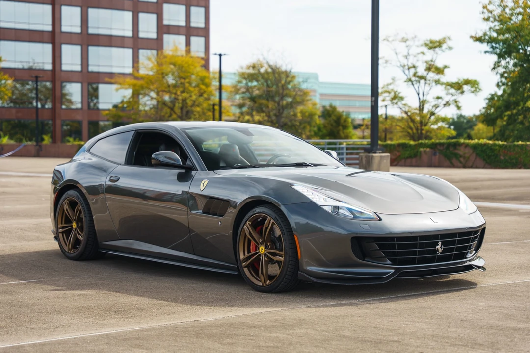 2017 Ferrari GTC4Lusso - Image 9 of 31