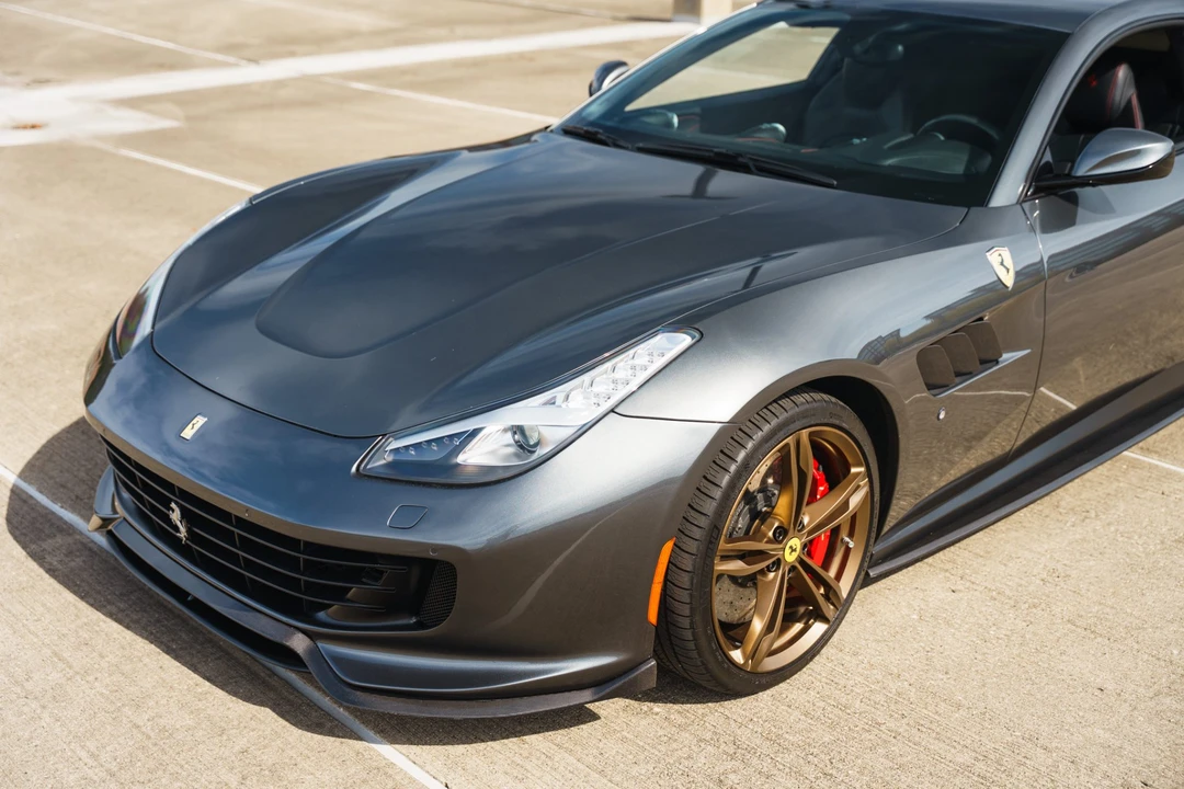 2017 Ferrari GTC4Lusso - Image 24 of 31