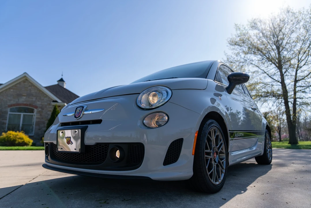 2017 Fiat Abarth 500 - Image 7 of 31