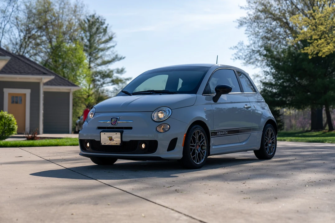 2017 Fiat Abarth 500 - Image 6 of 31