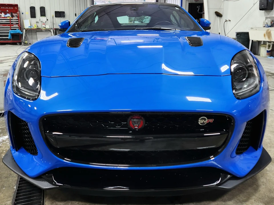 2017 Jaguar F-Type SVR 1st Gen - Image 10 of 31