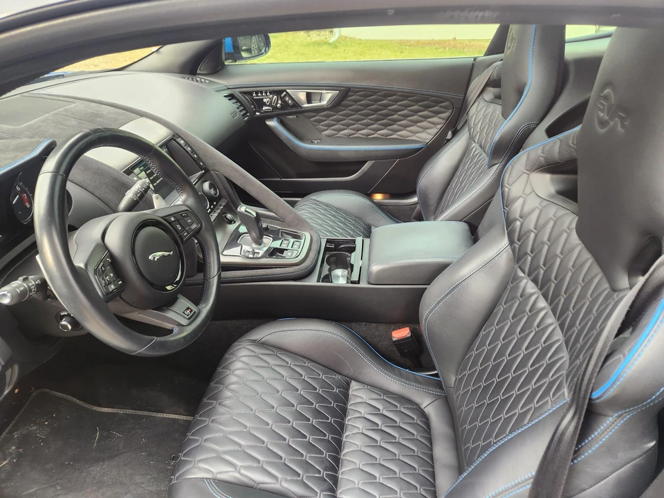 2017 Jaguar F-Type SVR 1st Gen - Image 24 of 31