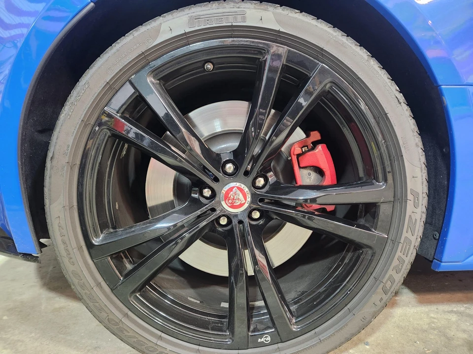 2017 Jaguar F-Type SVR 1st Gen - Image 21 of 31