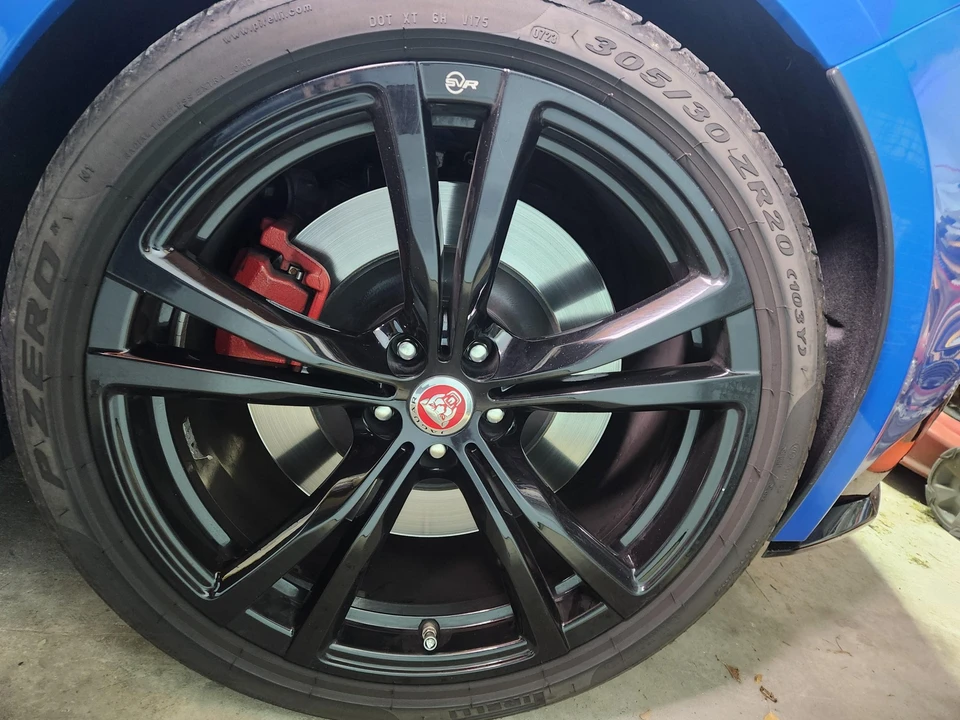 2017 Jaguar F-Type SVR 1st Gen - Image 22 of 31