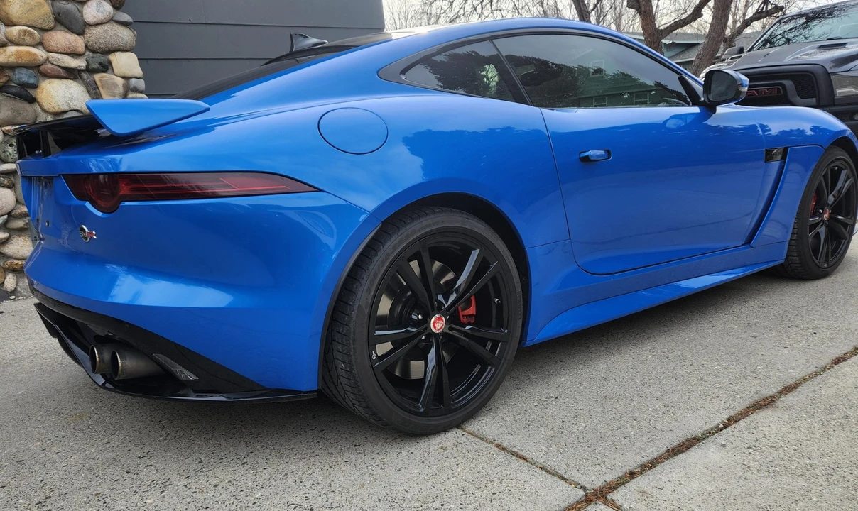 2017 Jaguar F-Type SVR 1st Gen - Image 5 of 31