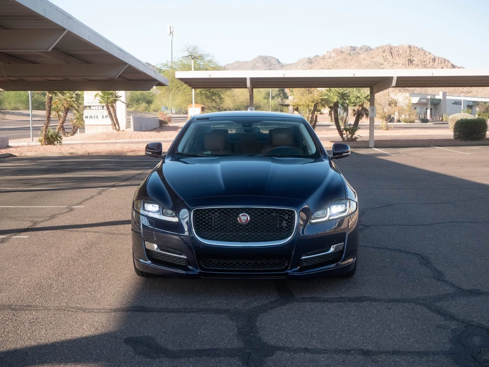 2017 Jaguar X351 XJ - Image 8 of 31