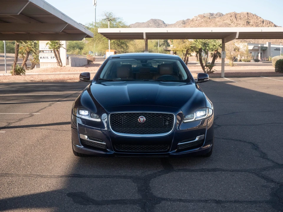 2017 Jaguar X351 XJ - Image 9 of 31