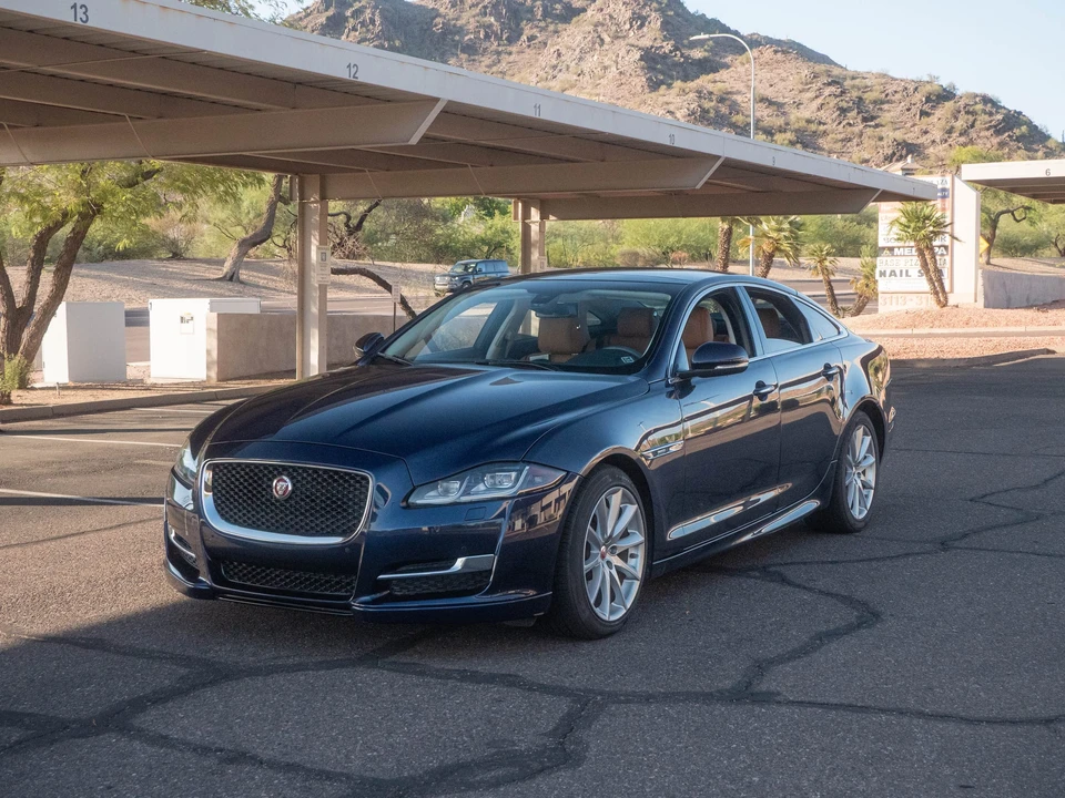2017 Jaguar X351 XJ - Image 16 of 31