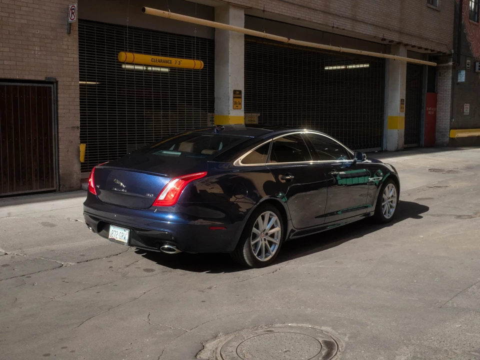 2017 Jaguar X351 XJ - Image 25 of 31