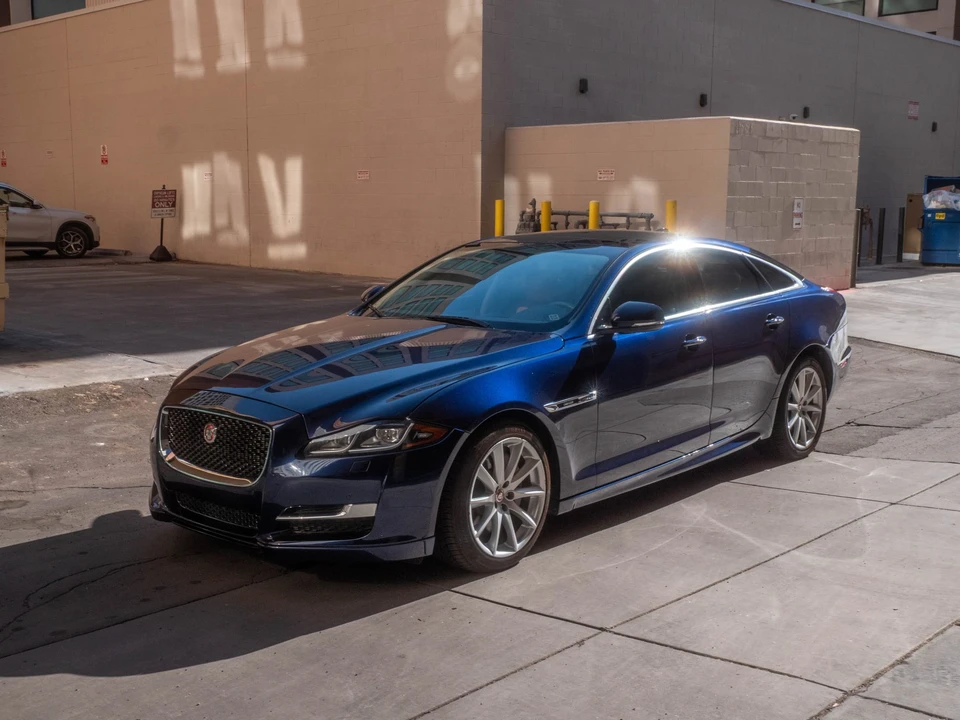 2017 Jaguar X351 XJ - Image 19 of 31
