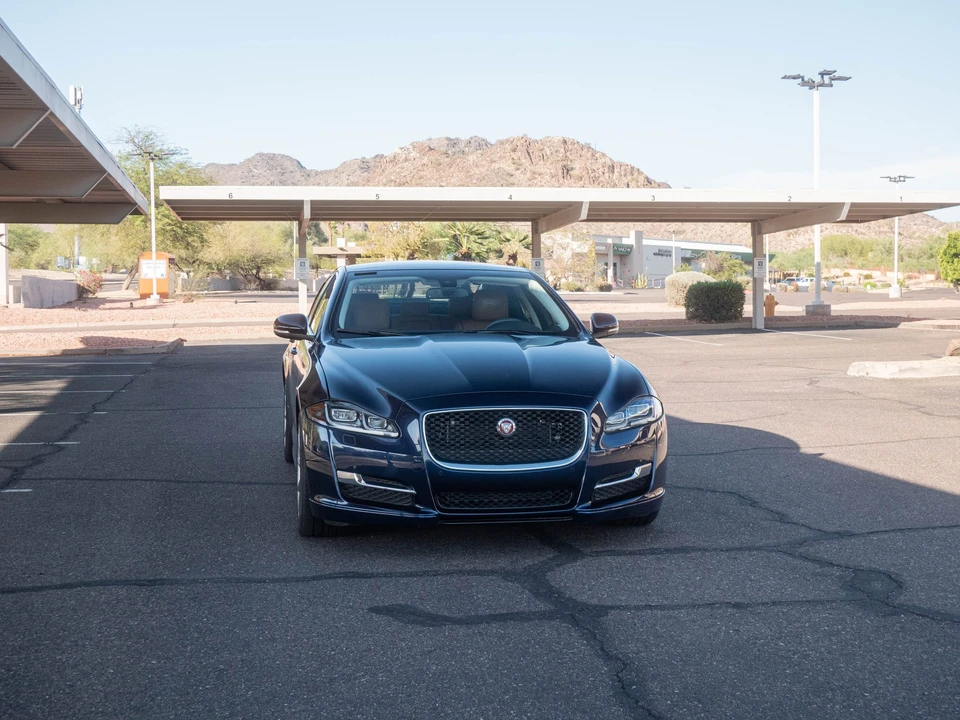 2017 Jaguar X351 XJ - Image 13 of 31
