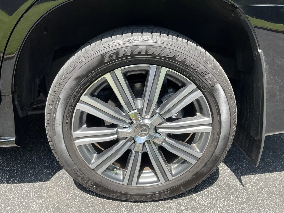 2017 Lexus LX 3rd Gen - Image 22 of 31