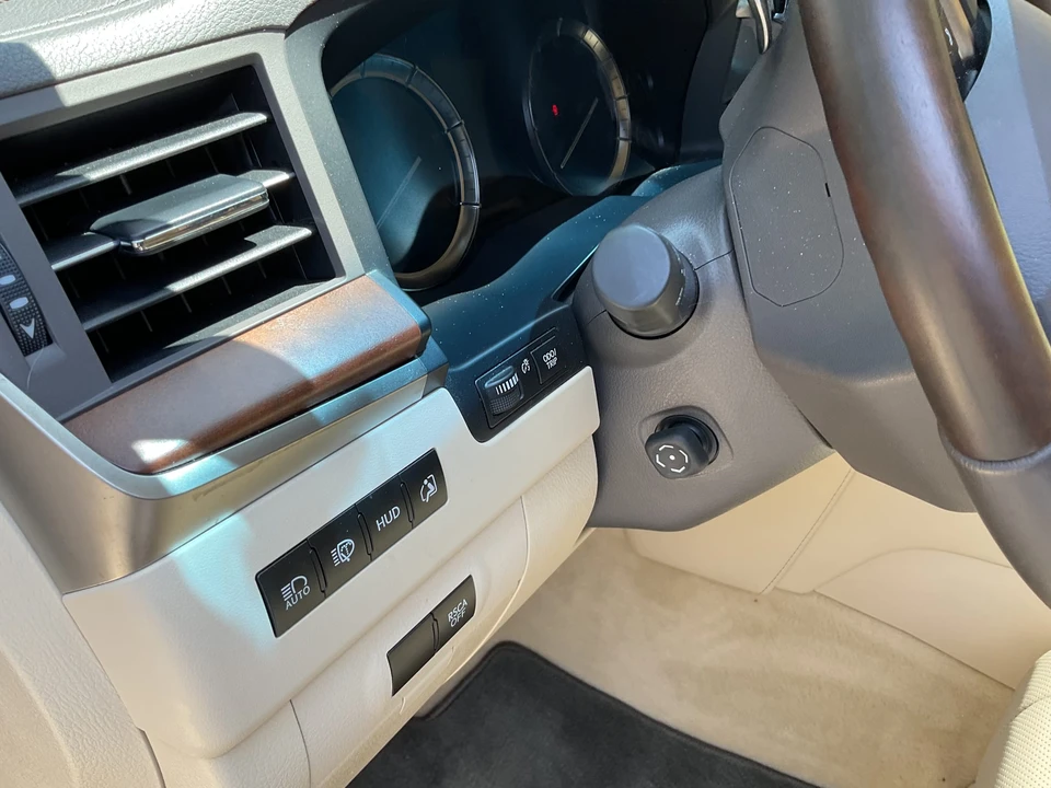 2017 Lexus LX 3rd Gen - Image 31 of 31