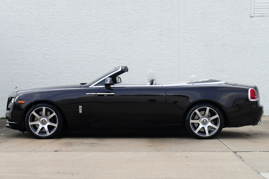 2017 Rolls-Royce Dawn - Image 28 of 31