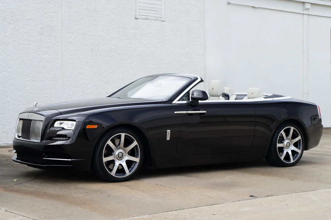 2017 Rolls-Royce Dawn - Image 27 of 31