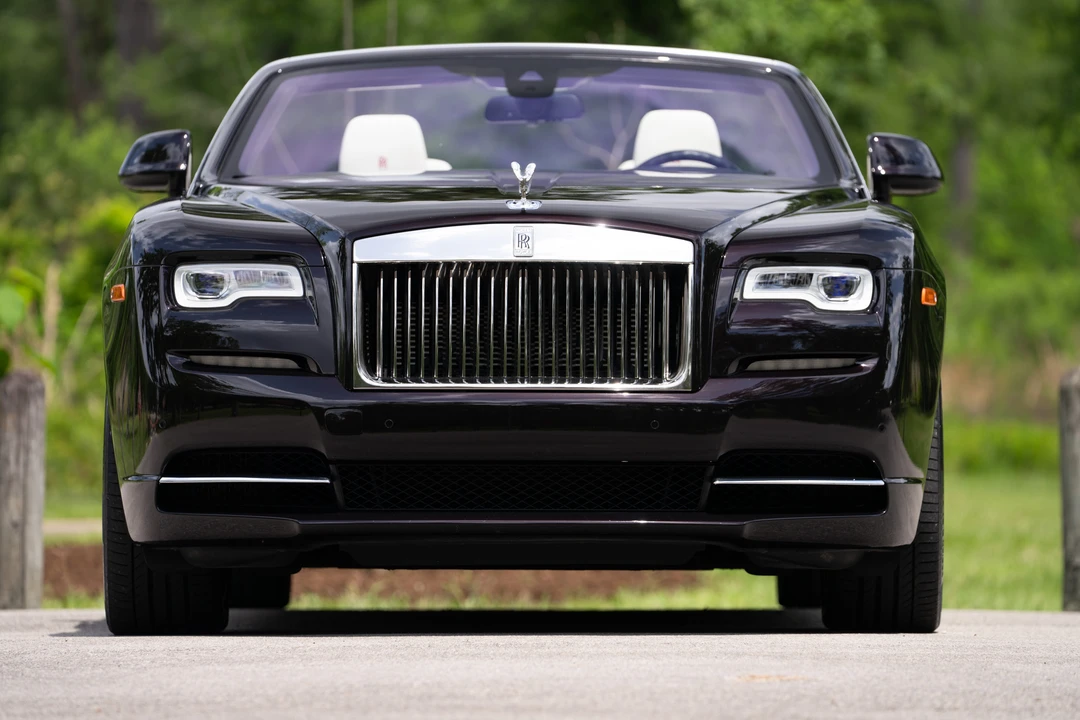 2017 Rolls-Royce Dawn - Image 4 of 31