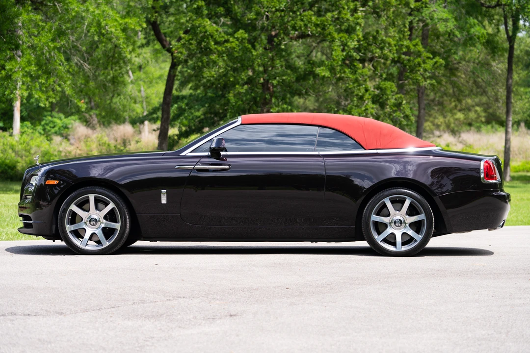 2017 Rolls-Royce Dawn - Image 19 of 31