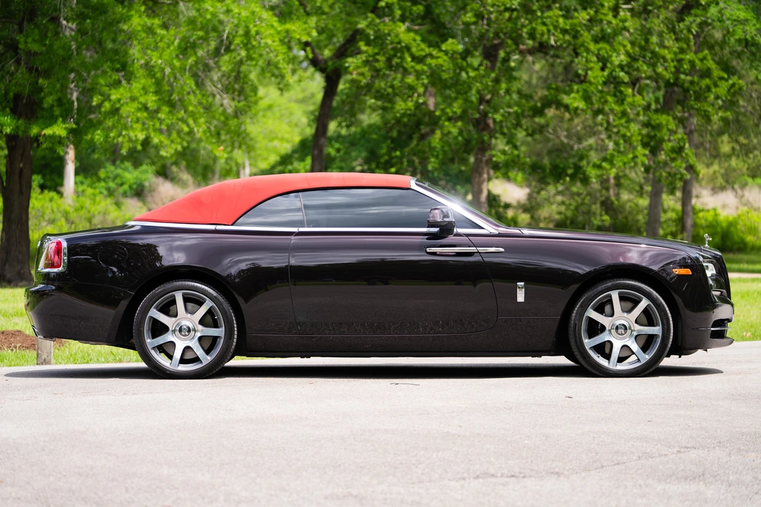 2017 Rolls-Royce Dawn - Image 23 of 31