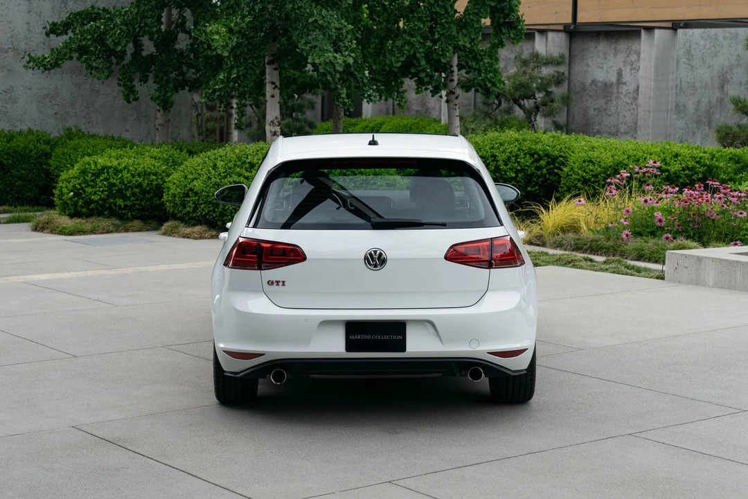 2017 Volkswagen GTI Mk7 - Image 18 of 31