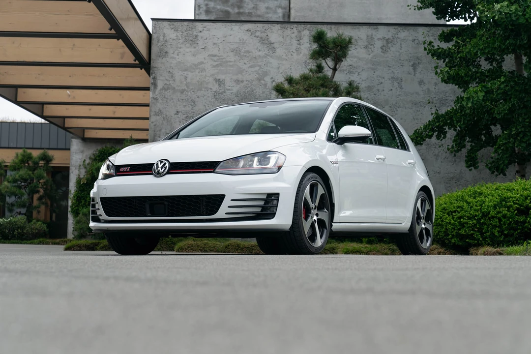 2017 Volkswagen GTI Mk7 - Image 4 of 31