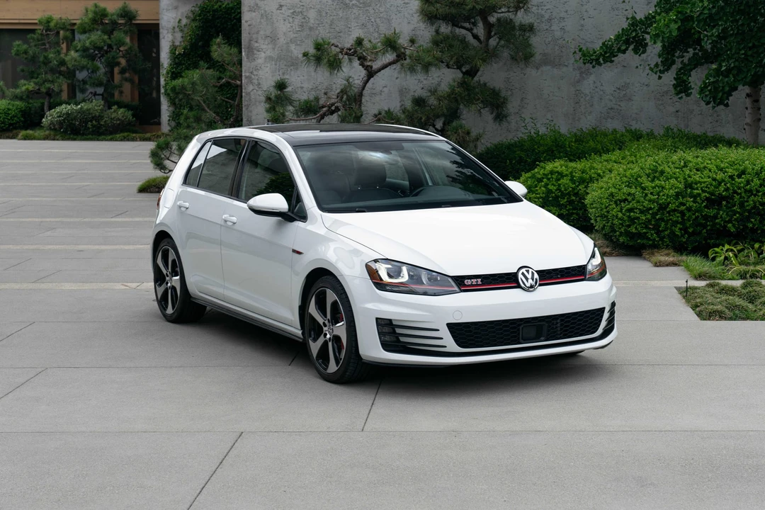 2017 Volkswagen GTI Mk7 - Image 10 of 31