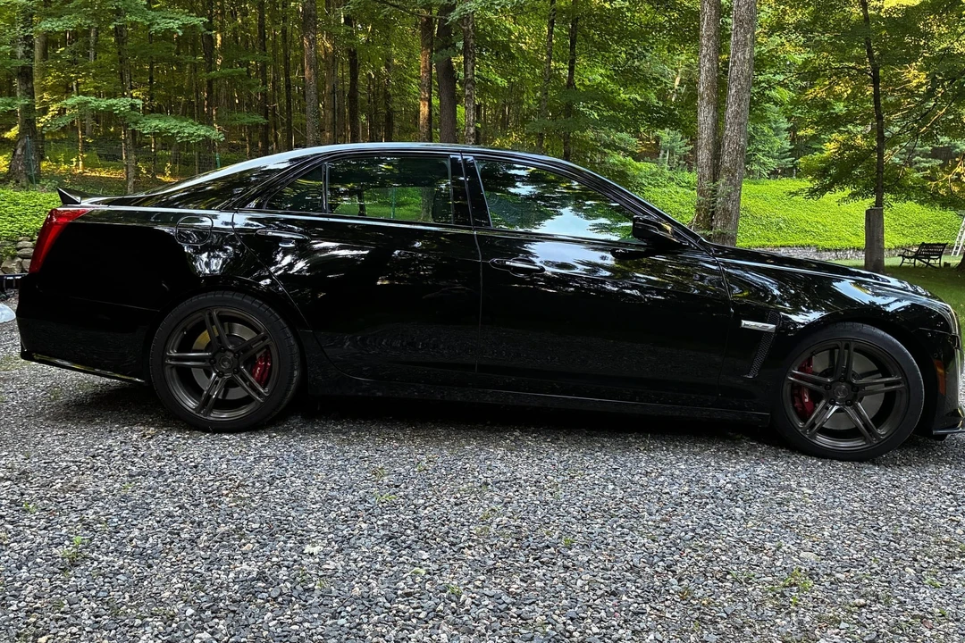 2018 Cadillac CTS-V 3rd Gen - Image 14 of 31