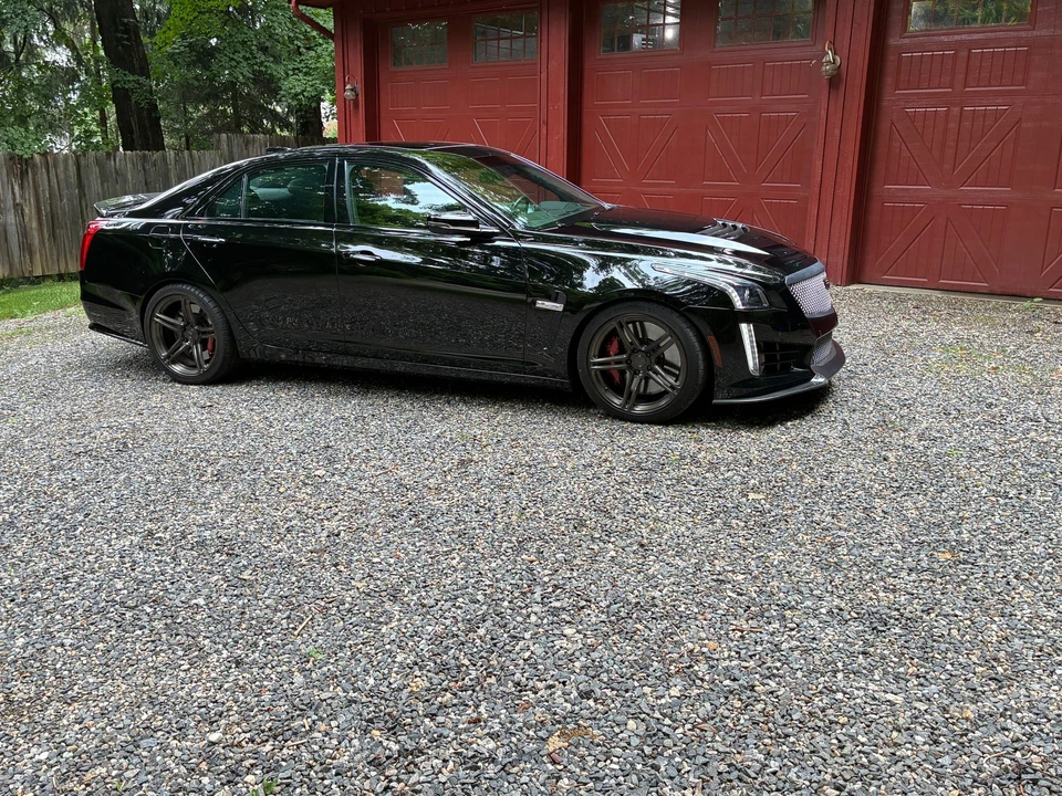 2018 Cadillac CTS-V 3rd Gen - Image 15 of 31