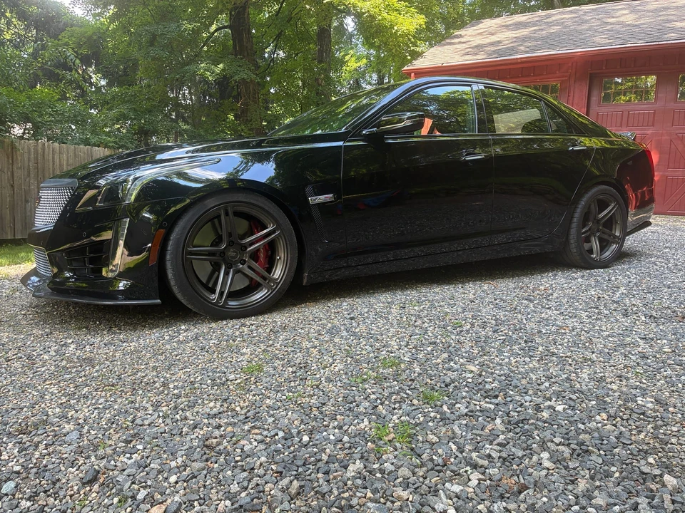 2018 Cadillac CTS-V 3rd Gen - Image 8 of 31