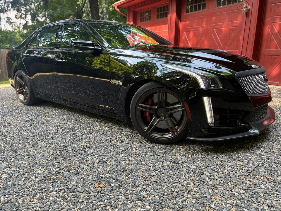 2018 Cadillac CTS-V 3rd Gen - Image 16 of 31