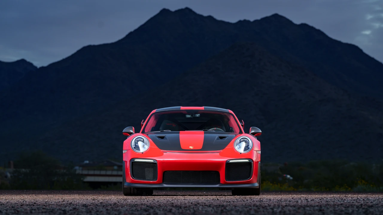 2018 Porsche 991 GT2 RS - Image 10 of 31