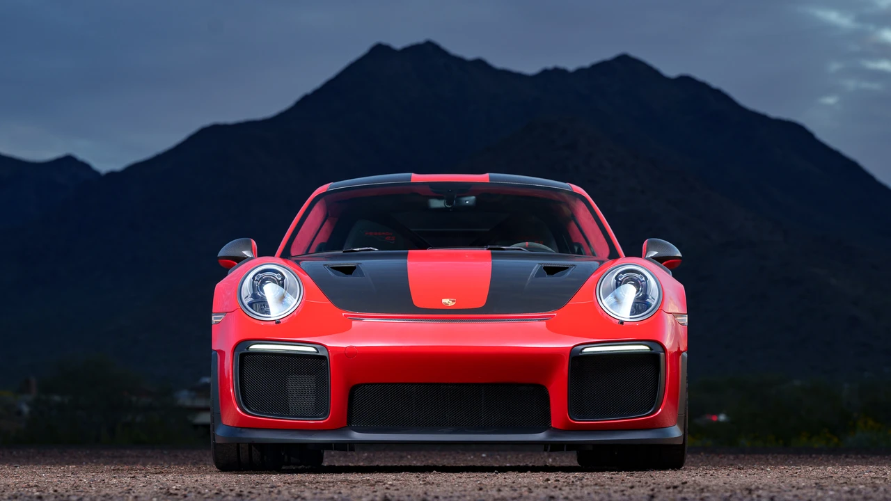 2018 Porsche 991 GT2 RS - Image 11 of 31