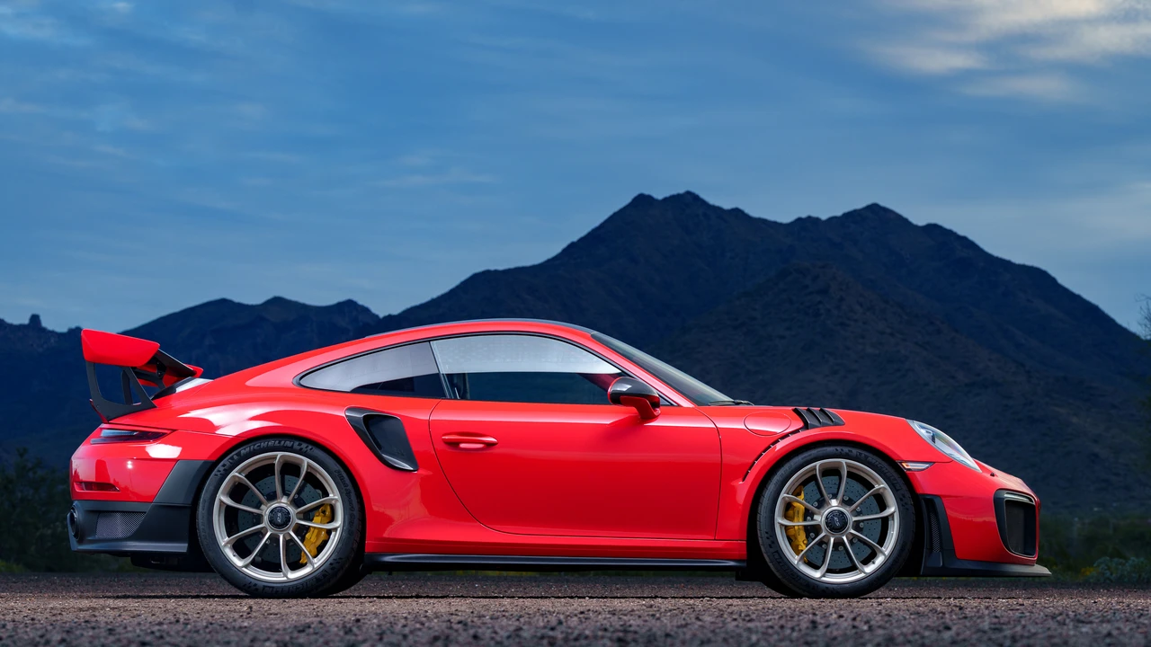 2018 Porsche 991 GT2 RS - Image 22 of 31