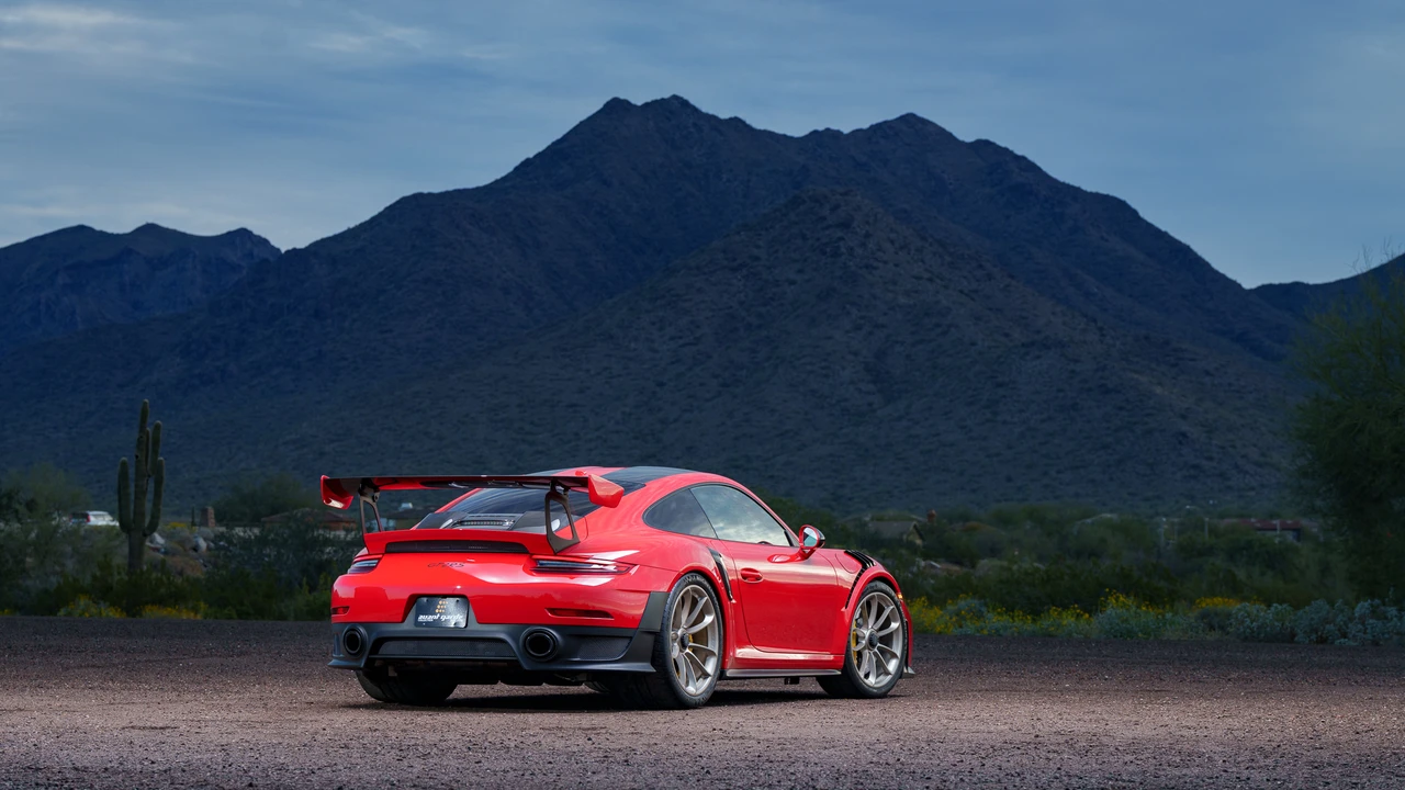 2018 Porsche 991 GT2 RS - Image 24 of 31