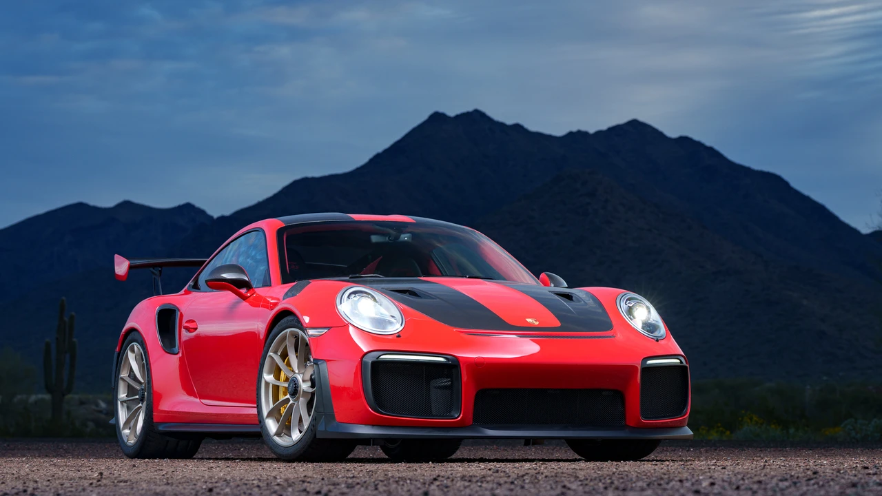 2018 Porsche 991 GT2 RS - Image 4 of 31