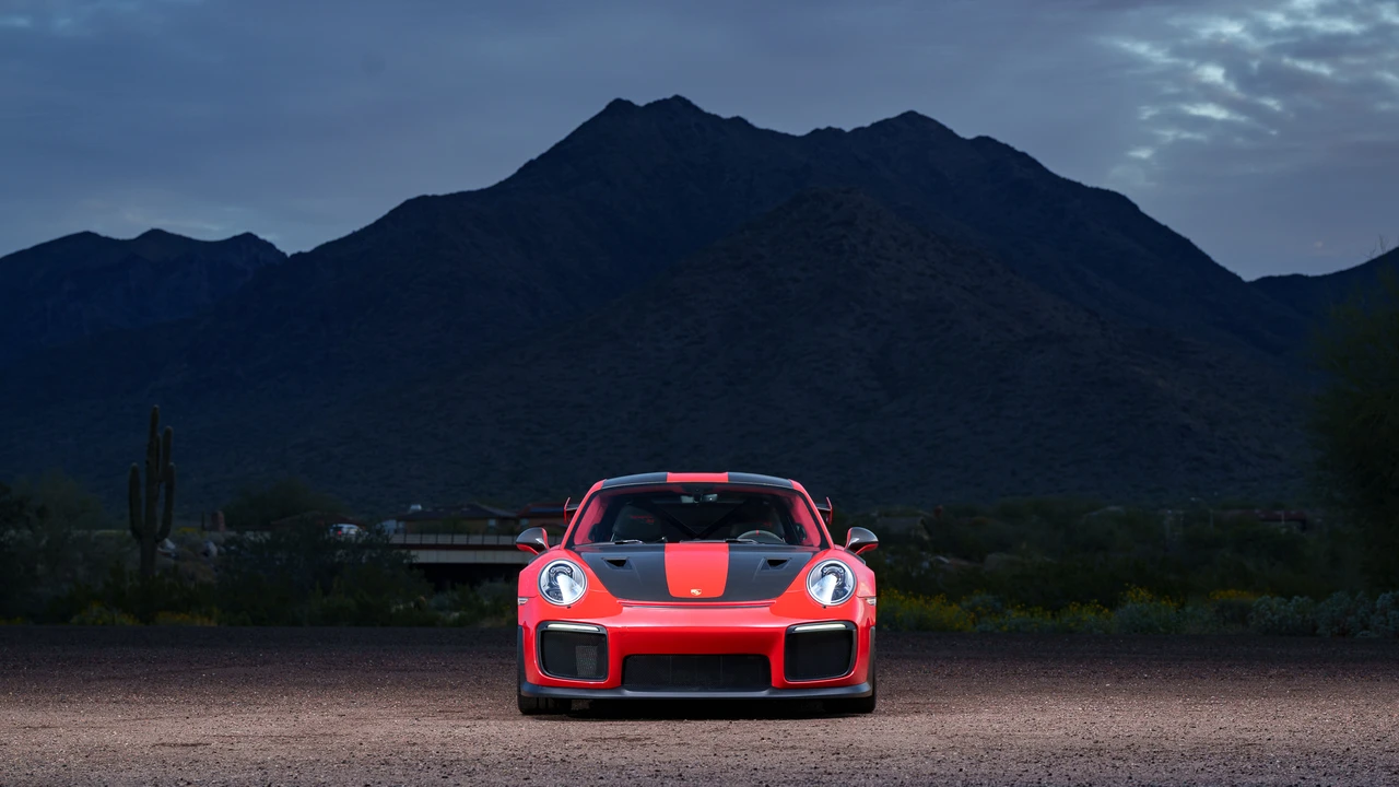 2018 Porsche 991 GT2 RS - Image 9 of 31