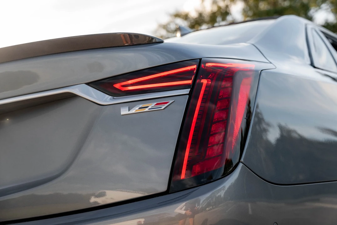 2020 Cadillac CT6-V - Image 26 of 31