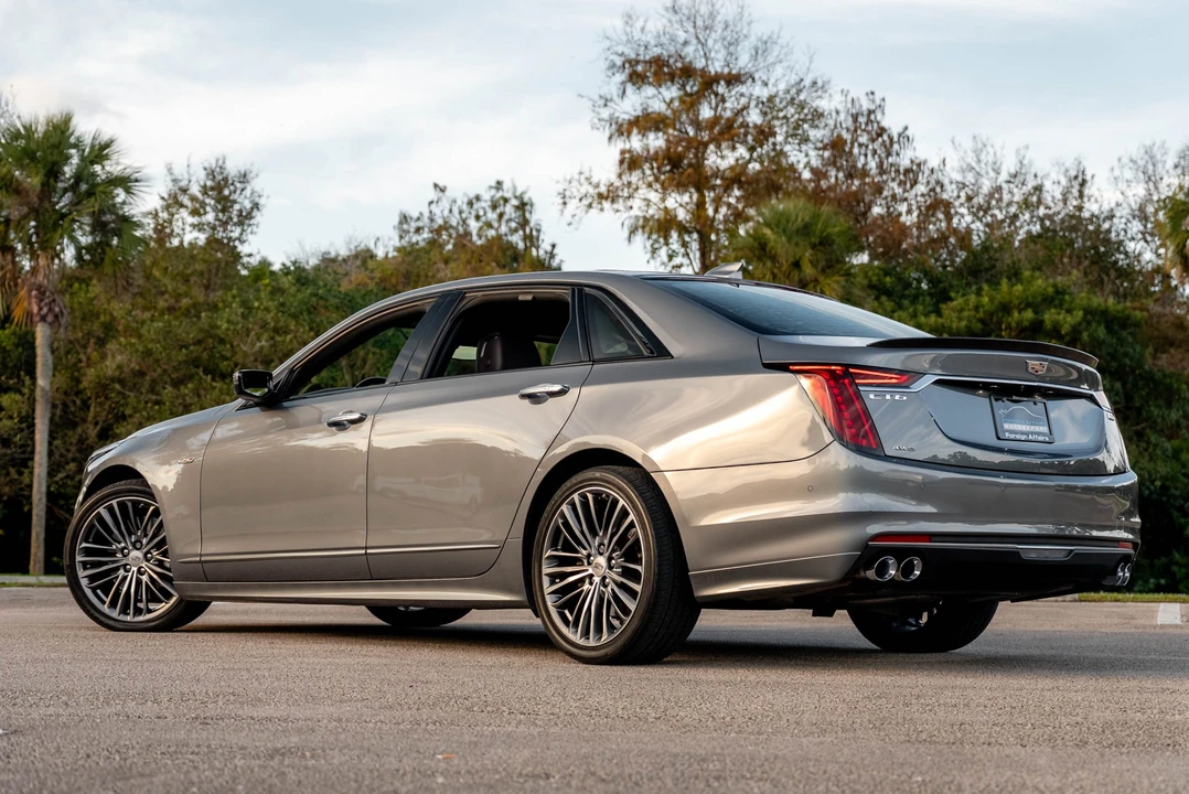 2020 Cadillac CT6-V - Image 11 of 31