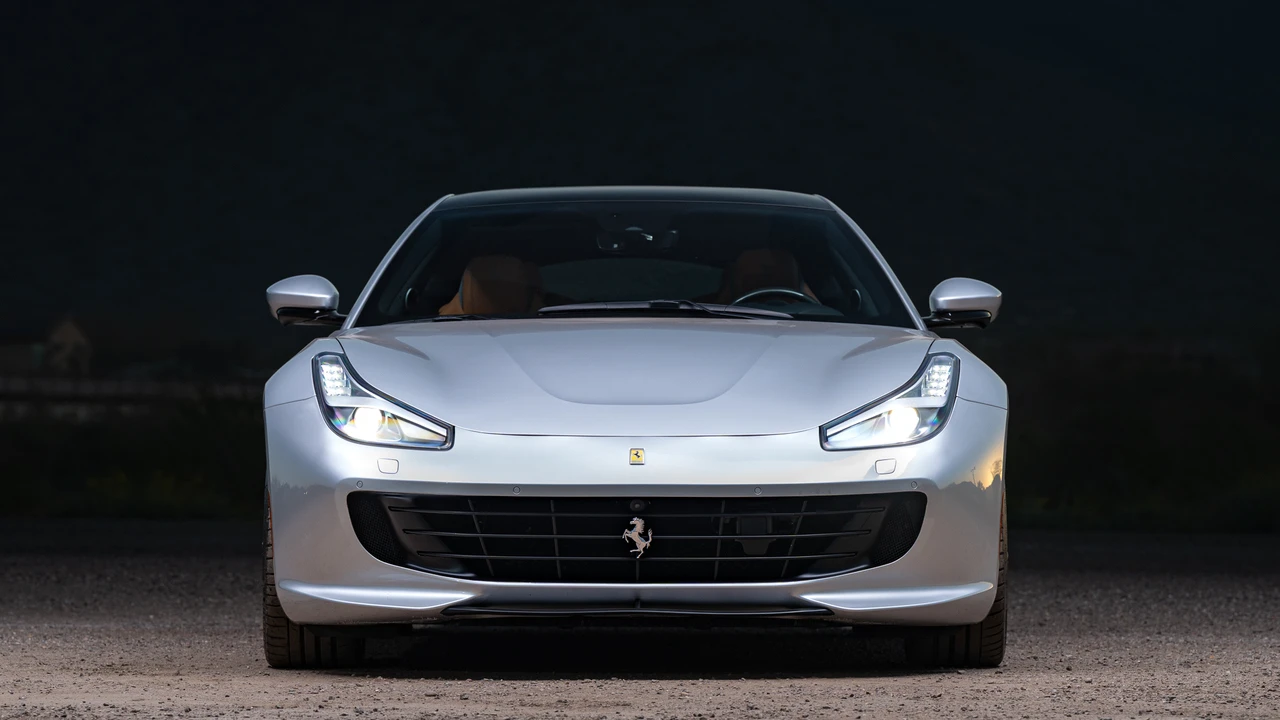 2020 Ferrari GTC4Lusso - Image 10 of 31