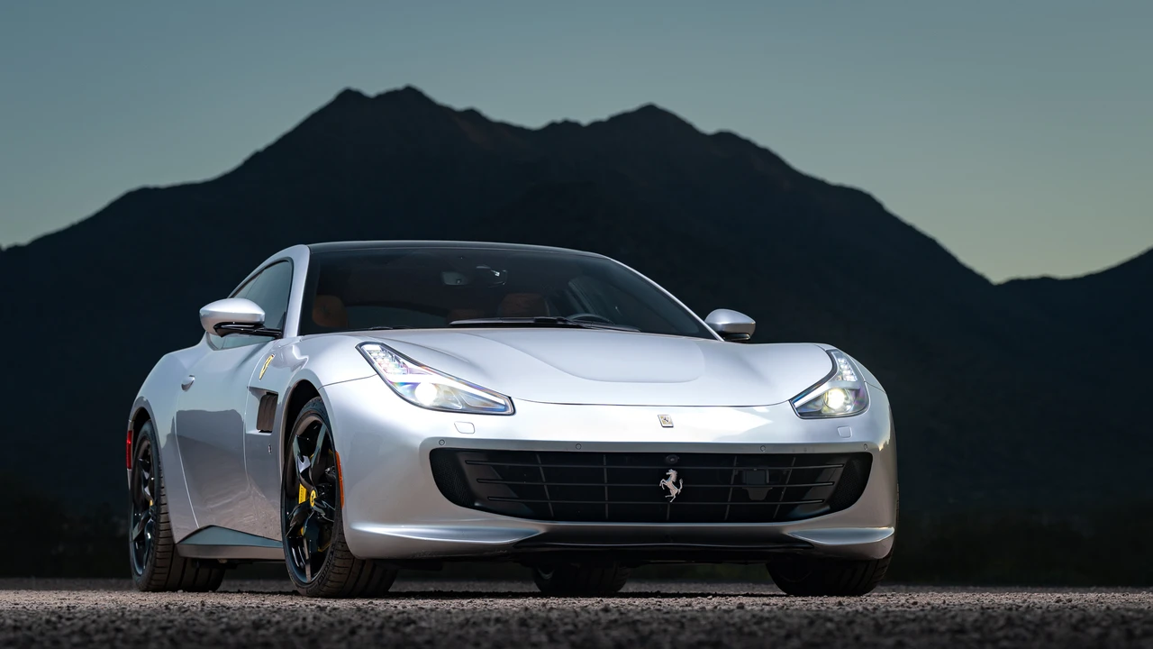 2020 Ferrari GTC4Lusso - Image 11 of 31