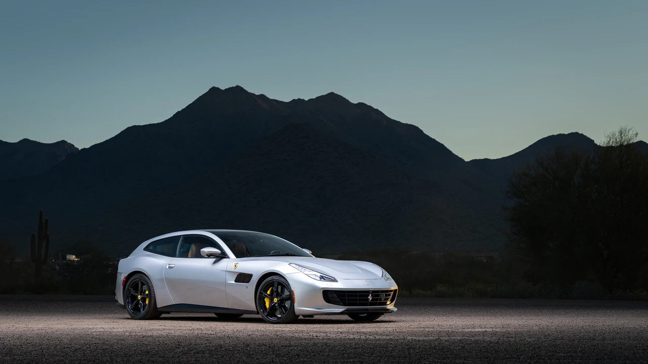 2020 Ferrari GTC4Lusso - Image 13 of 31