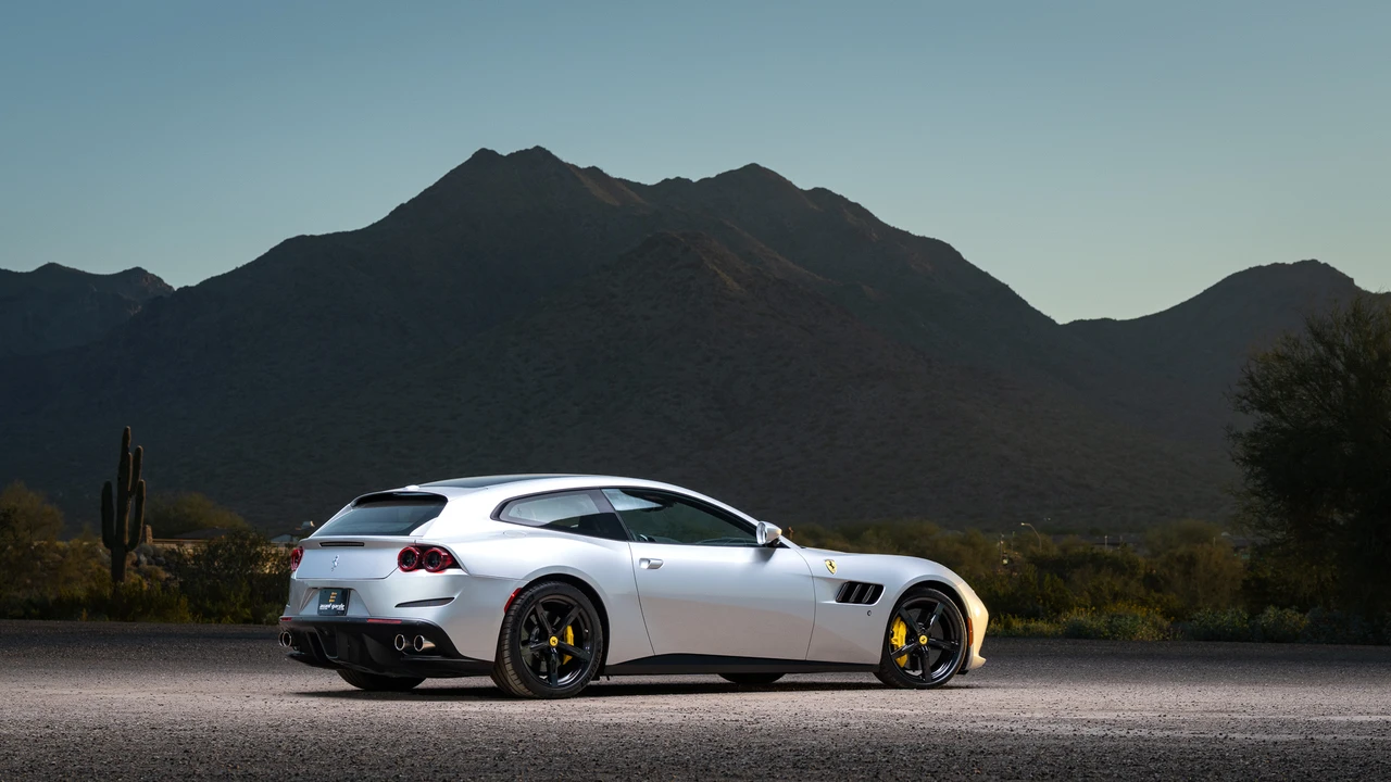2020 Ferrari GTC4Lusso - Image 21 of 31