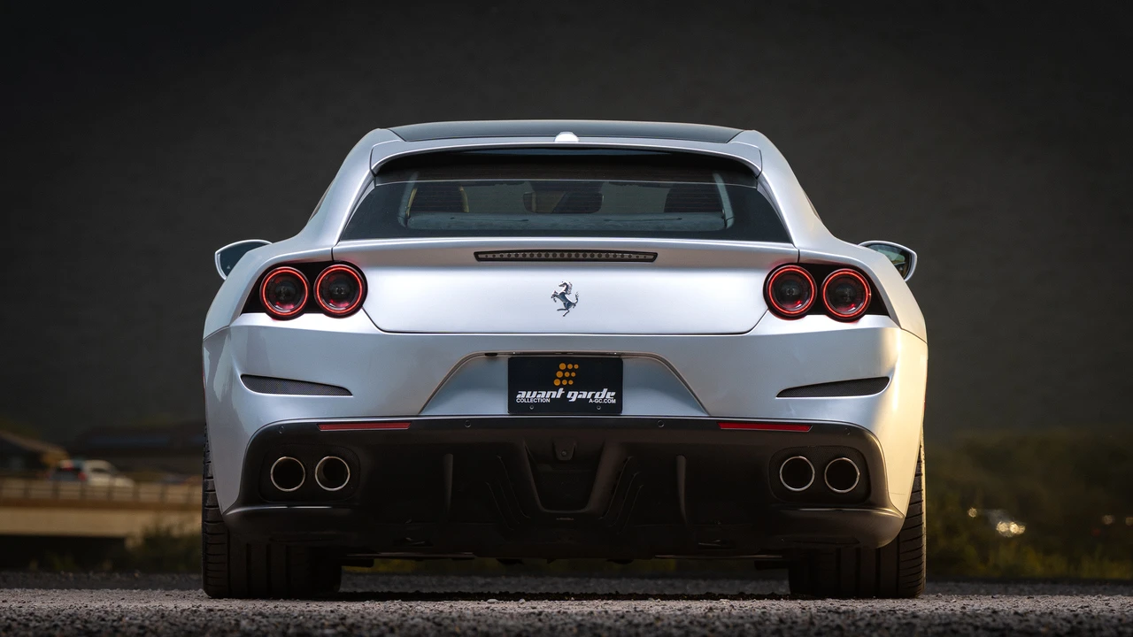 2020 Ferrari GTC4Lusso - Image 26 of 31