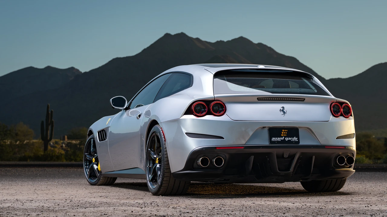 2020 Ferrari GTC4Lusso - Image 28 of 31