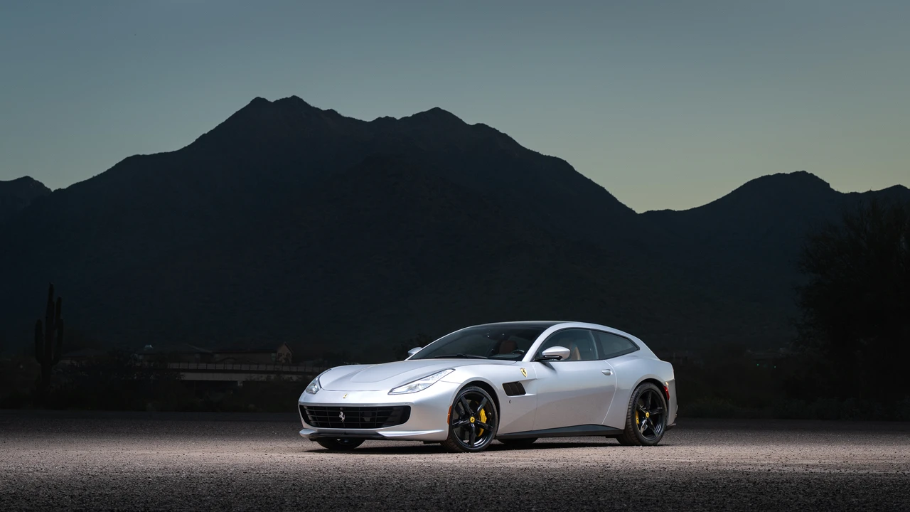 2020 Ferrari GTC4Lusso - Image 4 of 31
