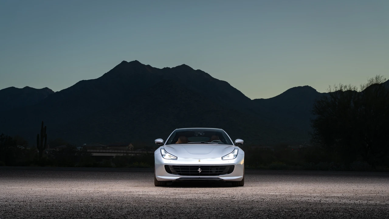 2020 Ferrari GTC4Lusso - Image 8 of 31