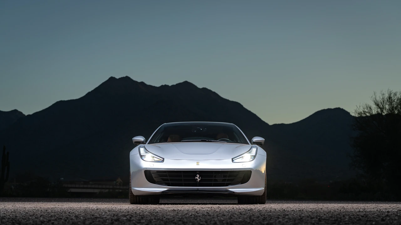 2020 Ferrari GTC4Lusso - Image 9 of 31