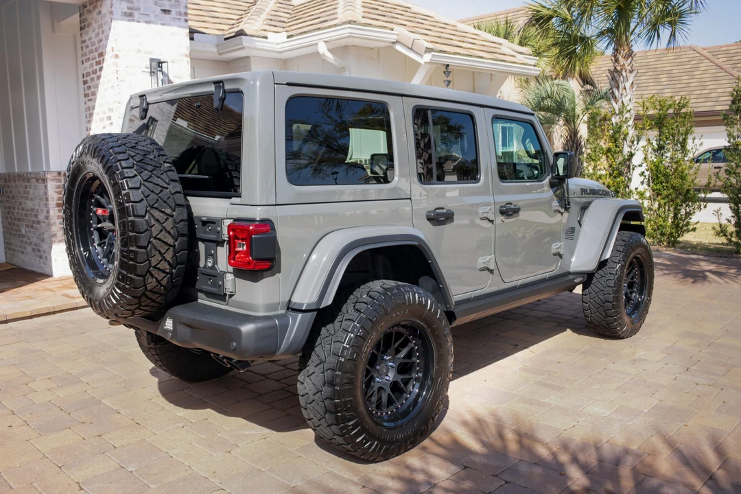 2022 Jeep JL Wrangler - Image 6 of 31